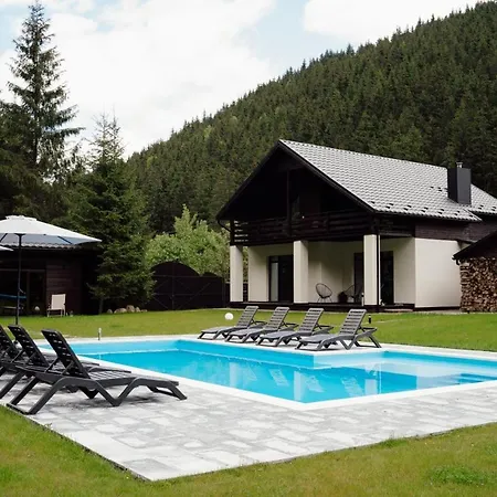 Berghaus Bukovel Villa Exterior photo